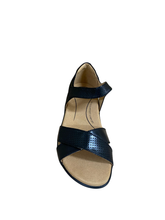 Load image into Gallery viewer, TAYTAY by Scholl
