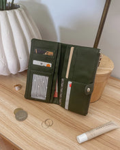 Load image into Gallery viewer, 4734 Stella Wallet - Louenhide
