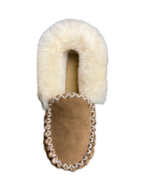 Load image into Gallery viewer, TRADITIONAL MOCCASIN
