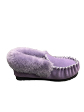 Load image into Gallery viewer, TRADITIONAL MOCCASIN

